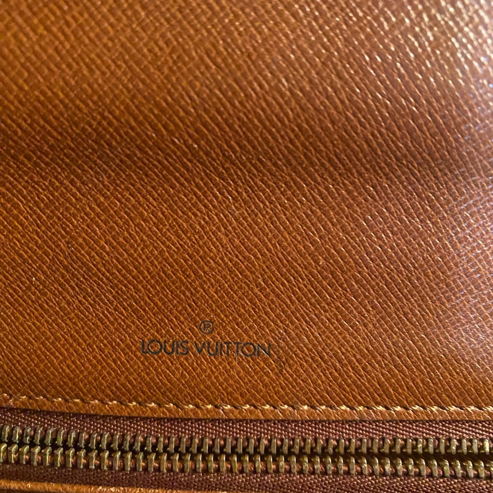 Brand new / original Louis Vuitton Purse - Picture 5 of 7